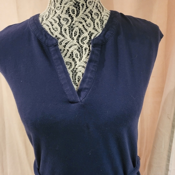 Tommy Hilfiger Navy Garment with Red and White Accents - Picture 4 of 6